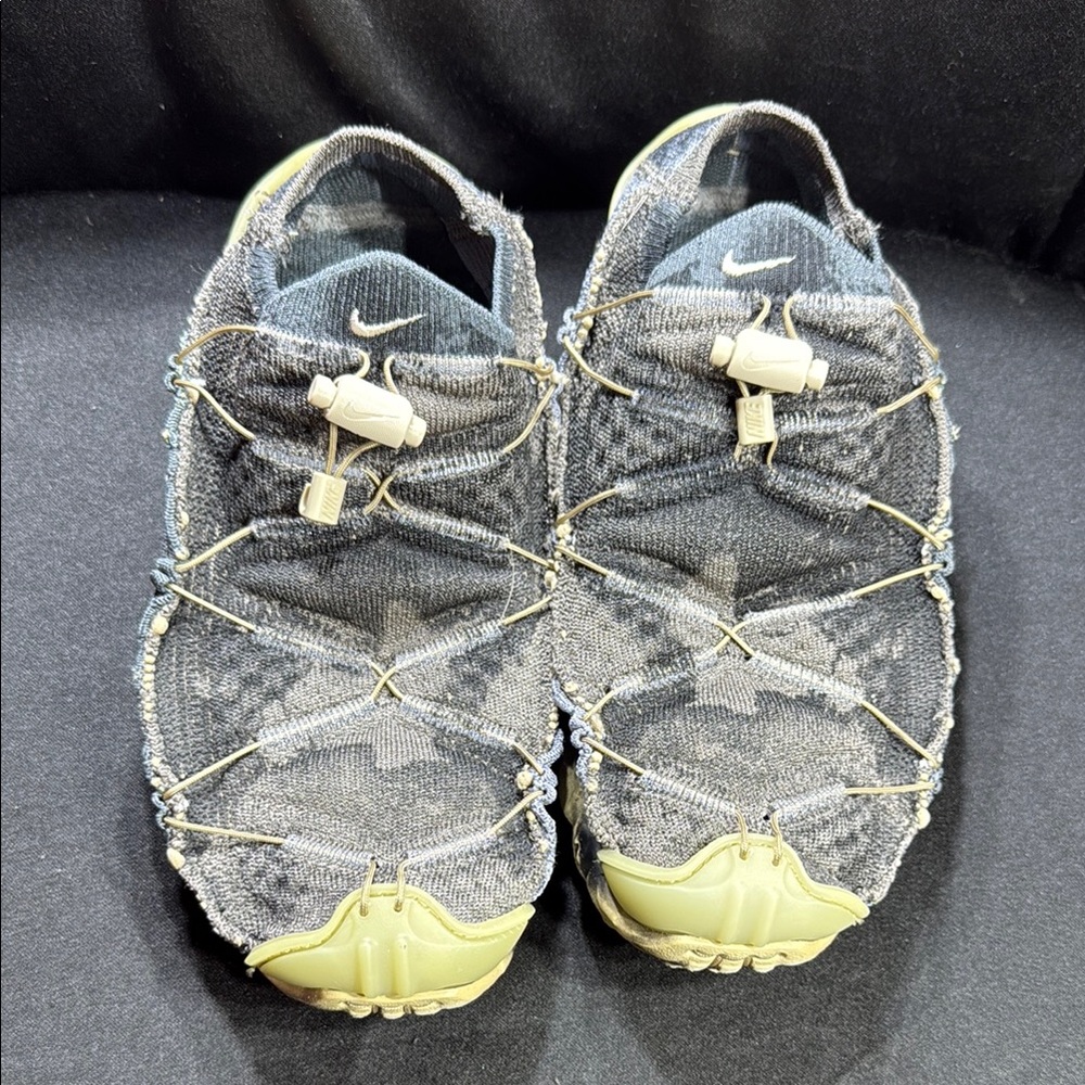 Nike Men's ISPA Mindbody Charcoal and Olive Knit Sneakers size 5
